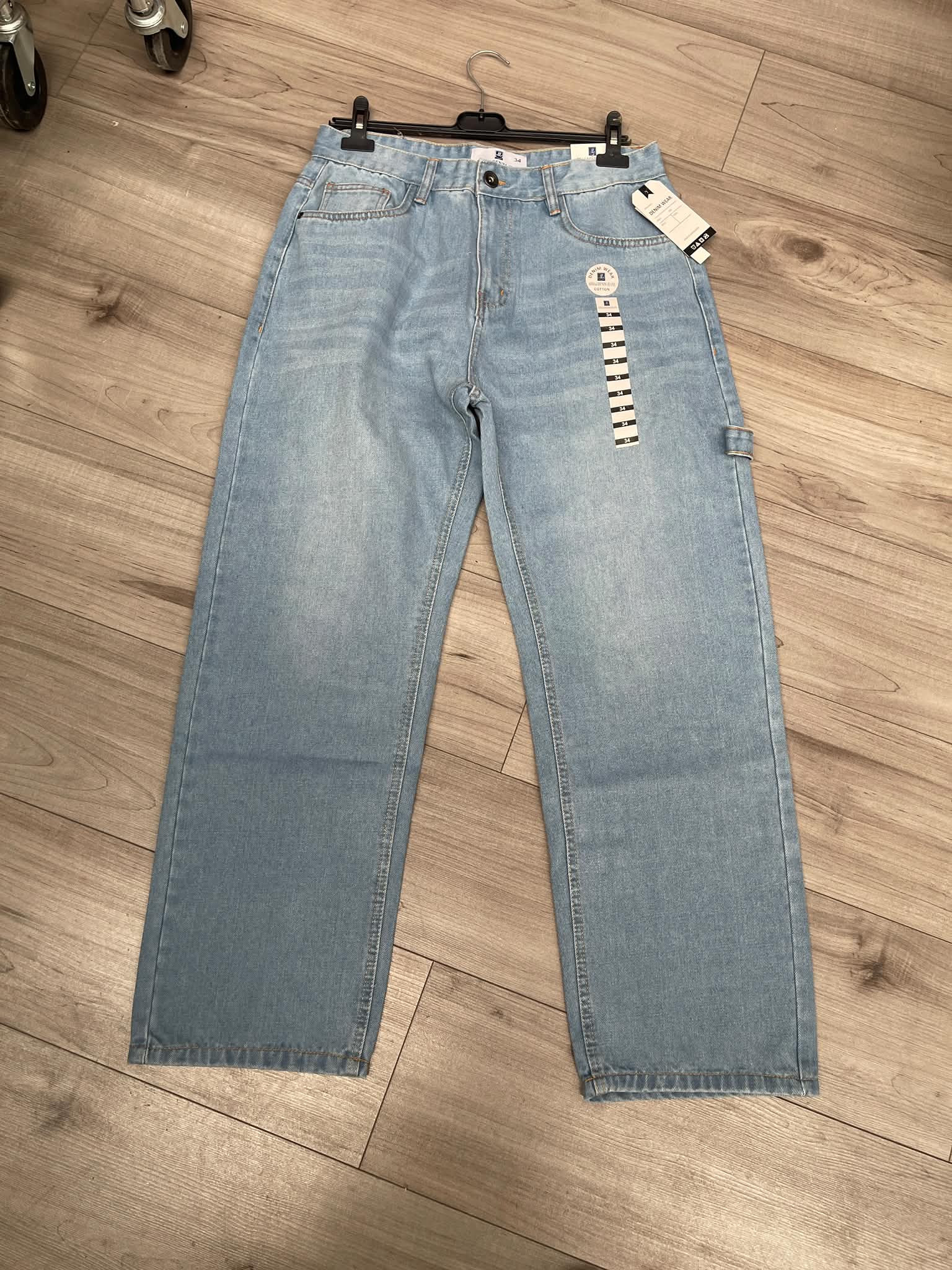 Men’s Light Blue Relaxed Fit Denim Jeans