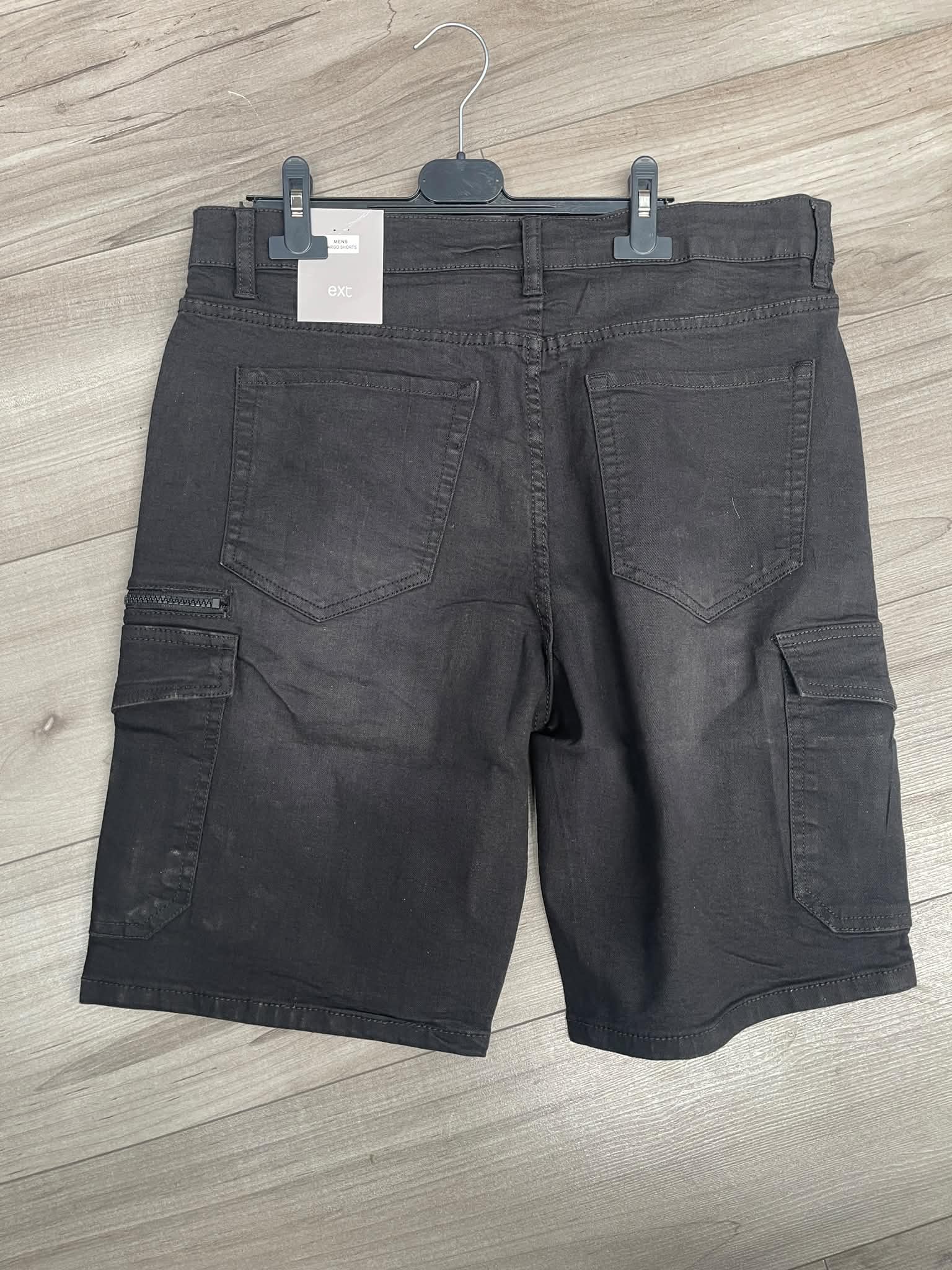 Men’s Black Cargo Denim Shorts in Berlin
